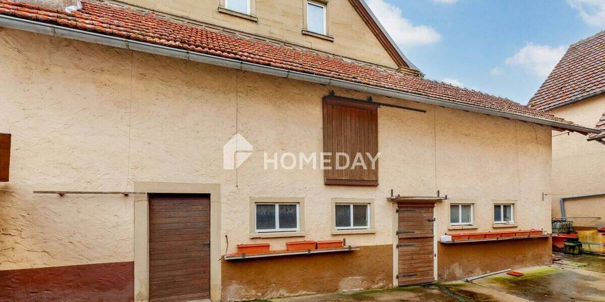 Einfamilienhaus Bergtheim Opferbaum - 8 Zimmer, 220 m&sup2;, 335.000&euro; | Angebot:25684249