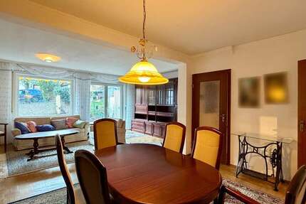 Haus Schweinfurt Haardt - 5 Zimmer, 121 m&sup2;, 230.000&euro; | Angebot:24719917