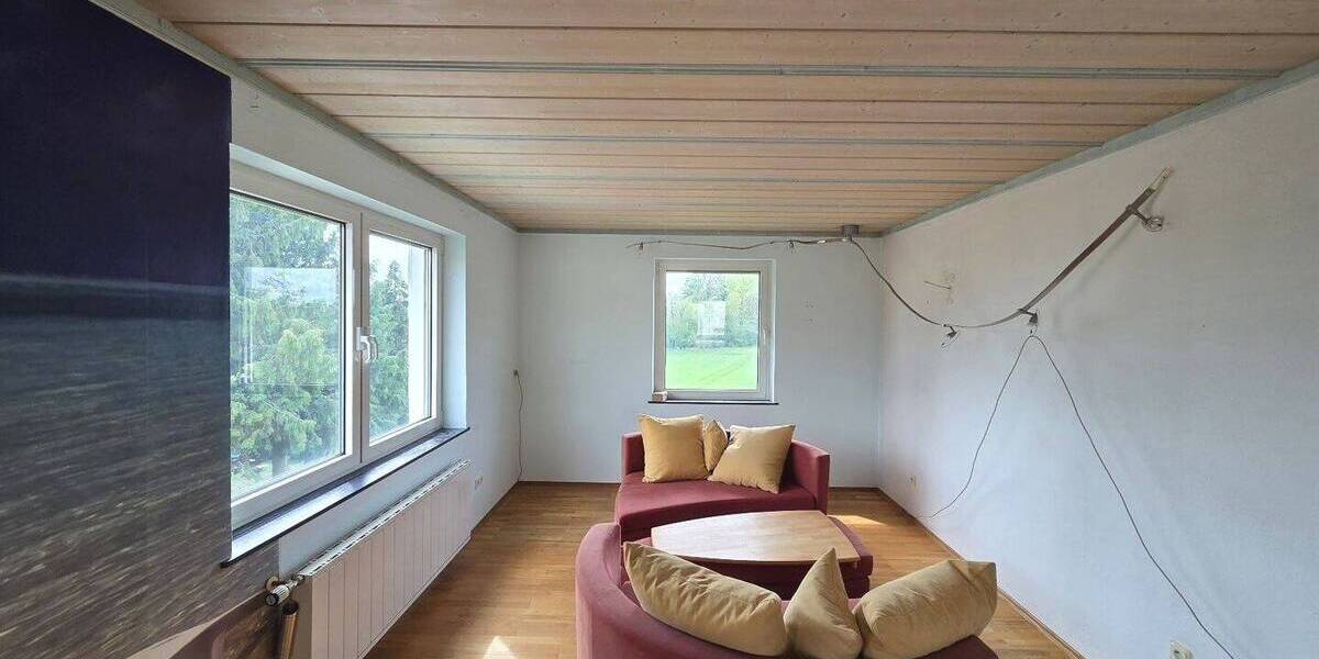 Mehrfamilienhaus, Wohnhaus Hofheim - 7 Zimmer, 150 m&sup2;, 265.000&euro; | Angebot:26930532