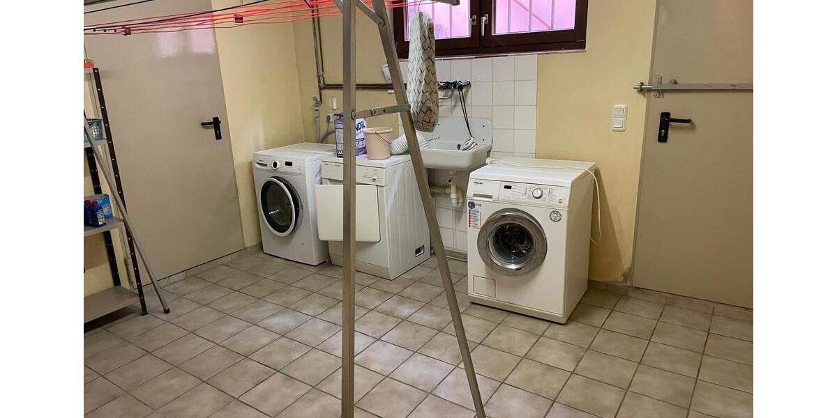 Einfamilienhaus Üchtelhausen - 6 Zimmer, 226 m&sup2;, 580.000&euro; | Angebot:25843459