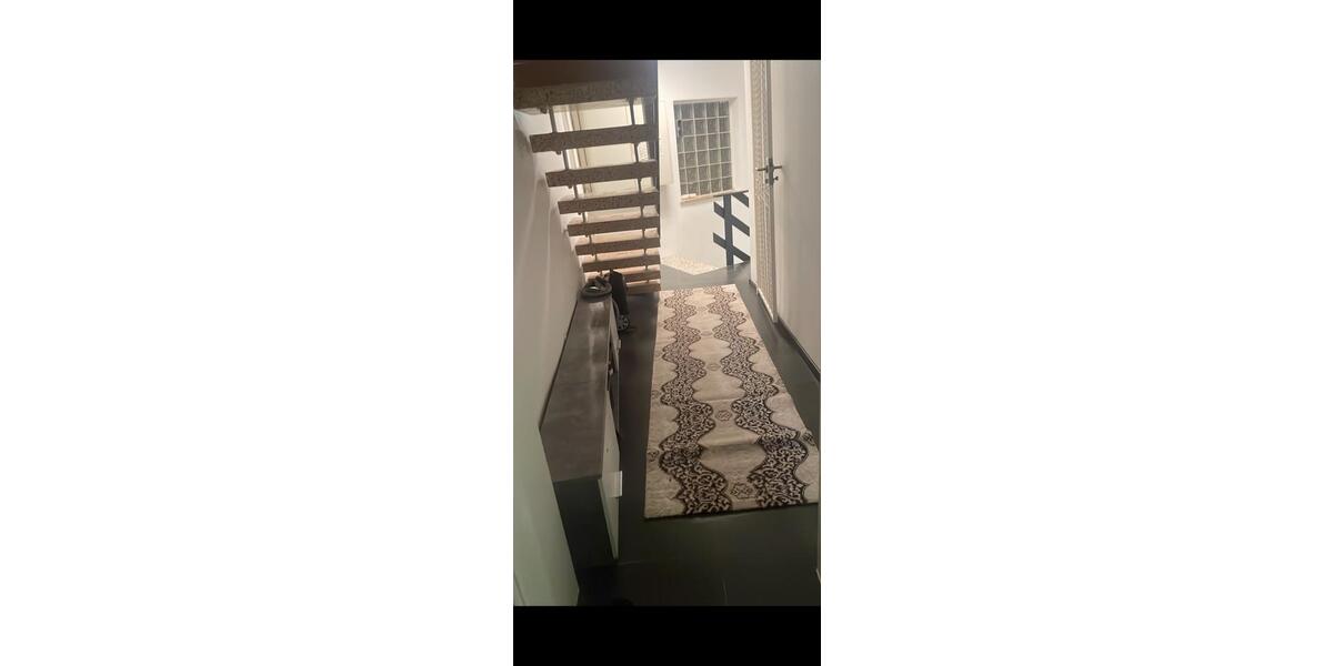 Mehrfamilienhaus, Wohnhaus Niederwerrn - 9 Zimmer, 243 m&sup2;, 420.000&euro; | Angebot:26942074