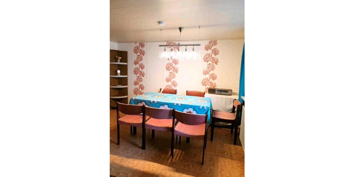 Einfamilienhaus Sulzfeld - 11 Zimmer, 208 m&sup2;, 149.000&euro; | Angebot:23488843