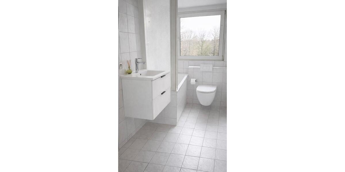 Etagenwohnung Schweinfurt Bellevue - 3 Zimmer, 80 m&sup2;, 800&euro; | Angebot:25317850