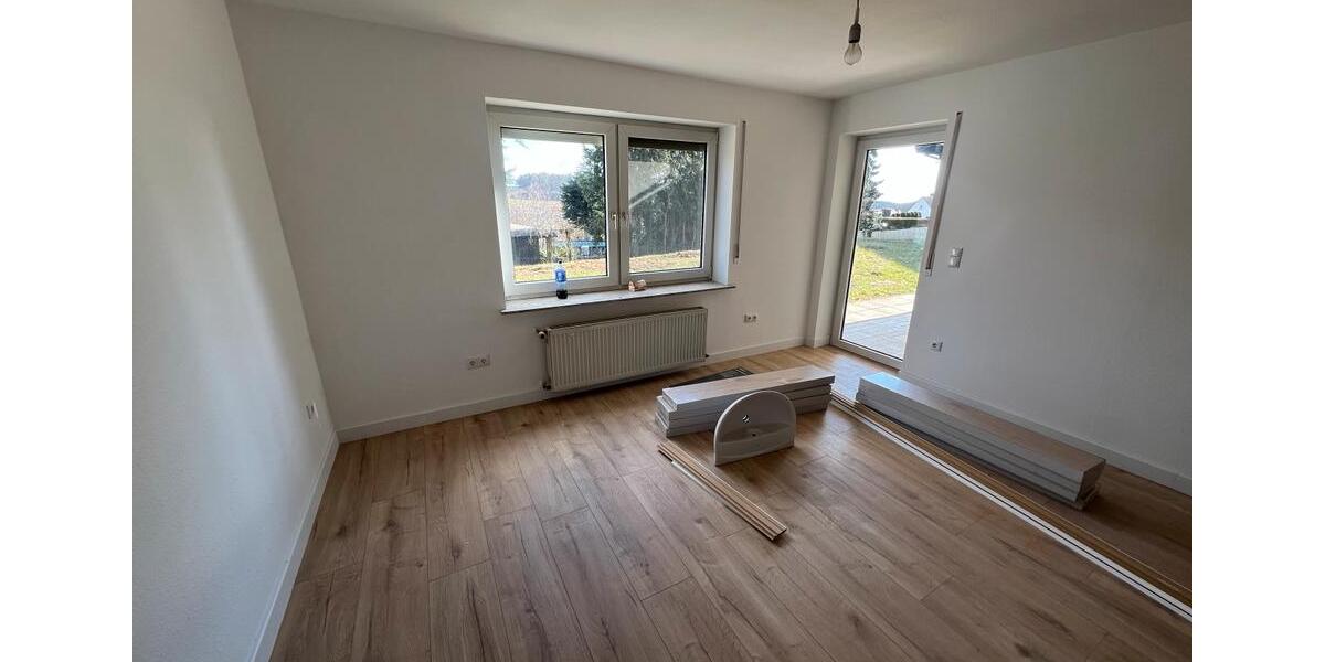 Erdgeschoßwohnung Üchtelhausen - 2 Zimmer, 80 m&sup2;, 820&euro; | Angebot:25663305