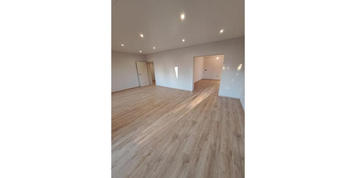 Etagenwohnung Bad Bocklet - 3.5 Zimmer, 110 m&sup2;, 890&euro; | Angebot:26041394