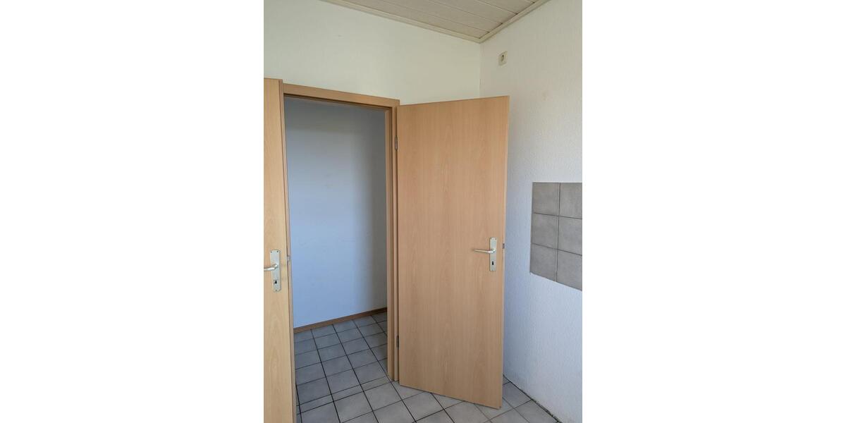 Etagenwohnung Grettstadt - 4 Zimmer, 85 m&sup2;, 600&euro; | Angebot:25415204