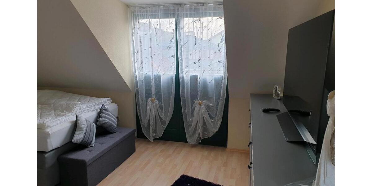 Etagenwohnung Schwarzach am Main - 4 Zimmer, 120 m&sup2;, 1.200&euro; | Angebot:26036592