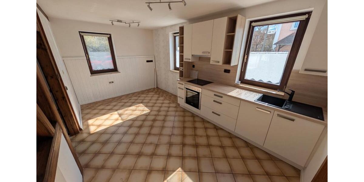 Mehrfamilienhaus, Wohnhaus Stadtlauringen - 250.000&euro; | Angebot:25962349