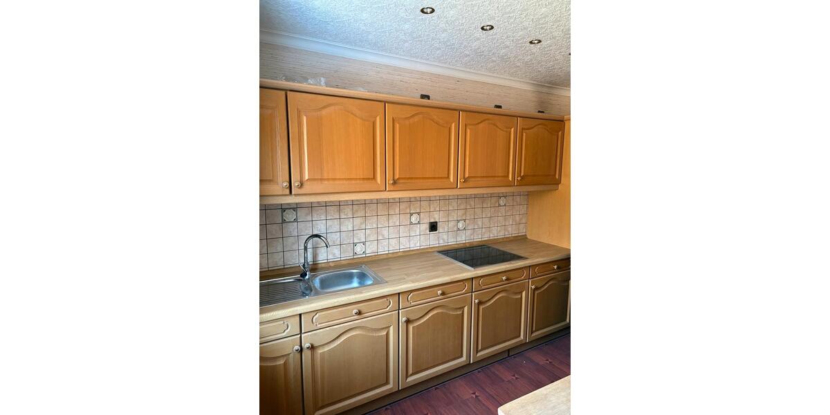 Etagenwohnung Hohenroth - 2 Zimmer, 70 m&sup2;, 1.300&euro; | Angebot:25784360