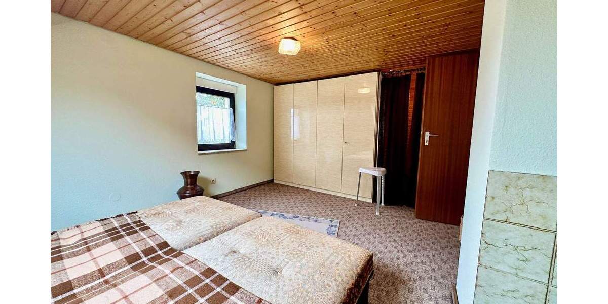 Einfamilienhaus Werneck - 4 Zimmer, 104 m&sup2;, 159.000&euro; | Angebot:25698503