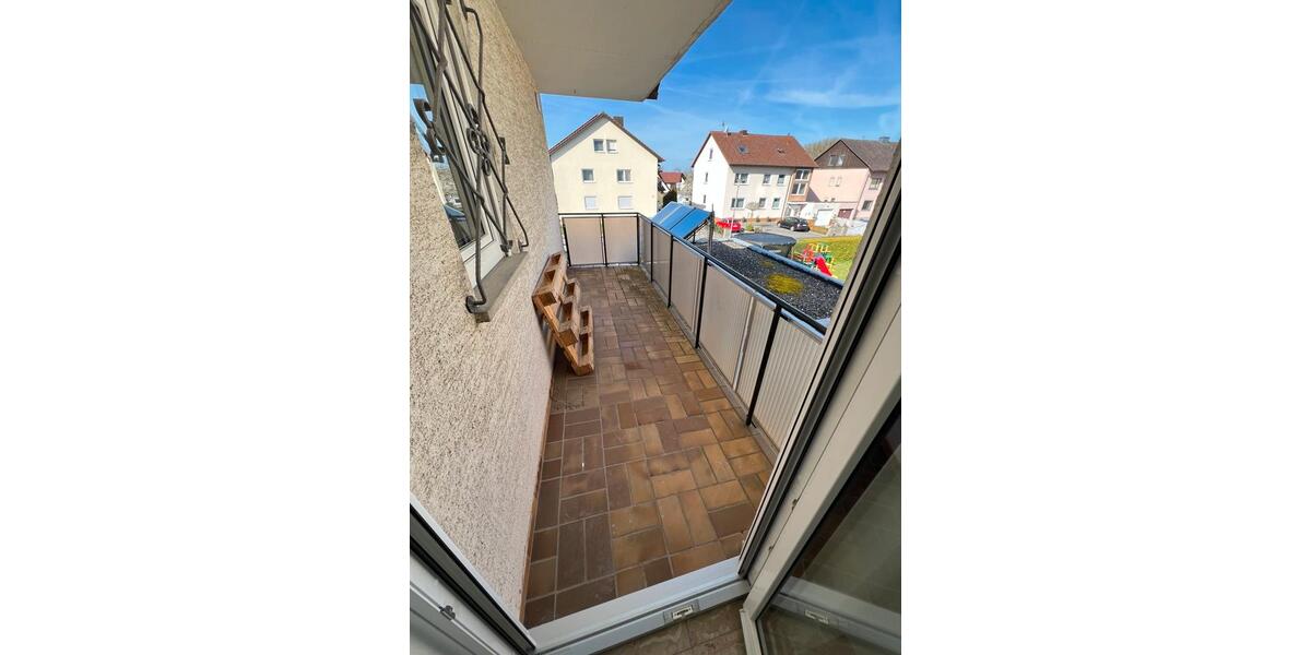 Dachgeschoßwohnung Knetzgau - 3 Zimmer, 70 m&sup2;, 700&euro; | Angebot:26045180