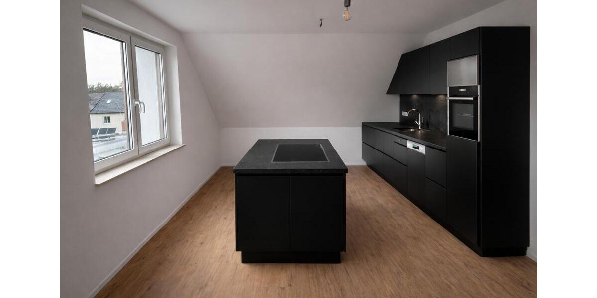 Dachgeschoßwohnung Schwebheim - 3 Zimmer, 78 m&sup2;, 850&euro; | Angebot:26039159