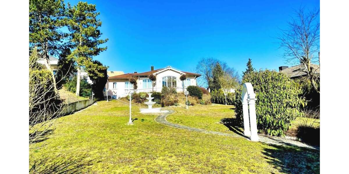 Einfamilienhaus Haßfurt - 4 Zimmer, 275 m&sup2;, 890.000&euro; | Angebot:25197971