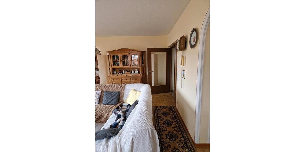 Etagenwohnung Oerlenbach - 4.5 Zimmer, 108 m&sup2;, 800&euro; | Angebot:25305096