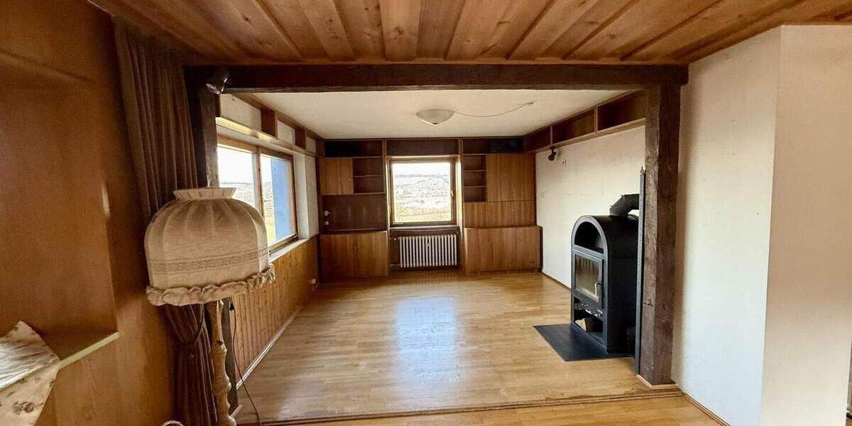 Einfamilienhaus Hammelburg Pfaffenhausen - 4 Zimmer, 165 m&sup2;, 250.000&euro; | Angebot:25835324