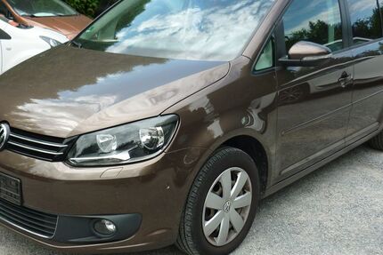 VW Touran 121.800 km 11.990 &euro; Estenfeld bei Würzburg 97230