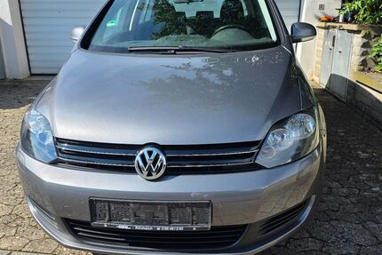 VW Golf Plus 131.500 km 3.399 &euro; Sand a. Main 97522