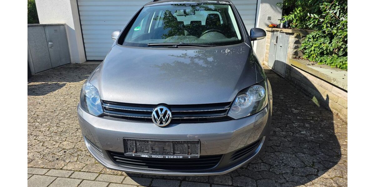 VW Golf Plus 131.500 km 3.399 &euro; Sand a. Main 97522