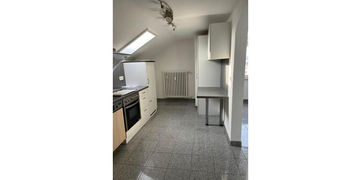 Dachgeschoßwohnung Zeil am Main - 2 Zimmer, 37 m&sup2;, 370&euro; | Angebot:25941794