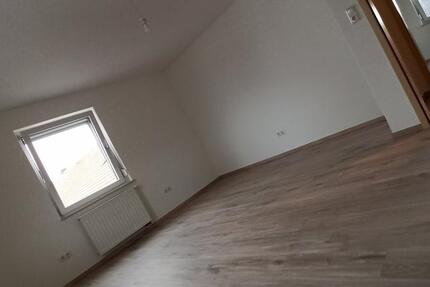 Wohnung Werneck - 4 Zimmer, 126 m&sup2;, 1.000&euro; | Angebot:25792142