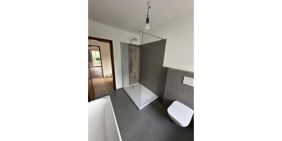 Erdgeschoßwohnung Schwebheim - 5 Zimmer, 107 m&sup2;, 1.350&euro; | Angebot:26039166