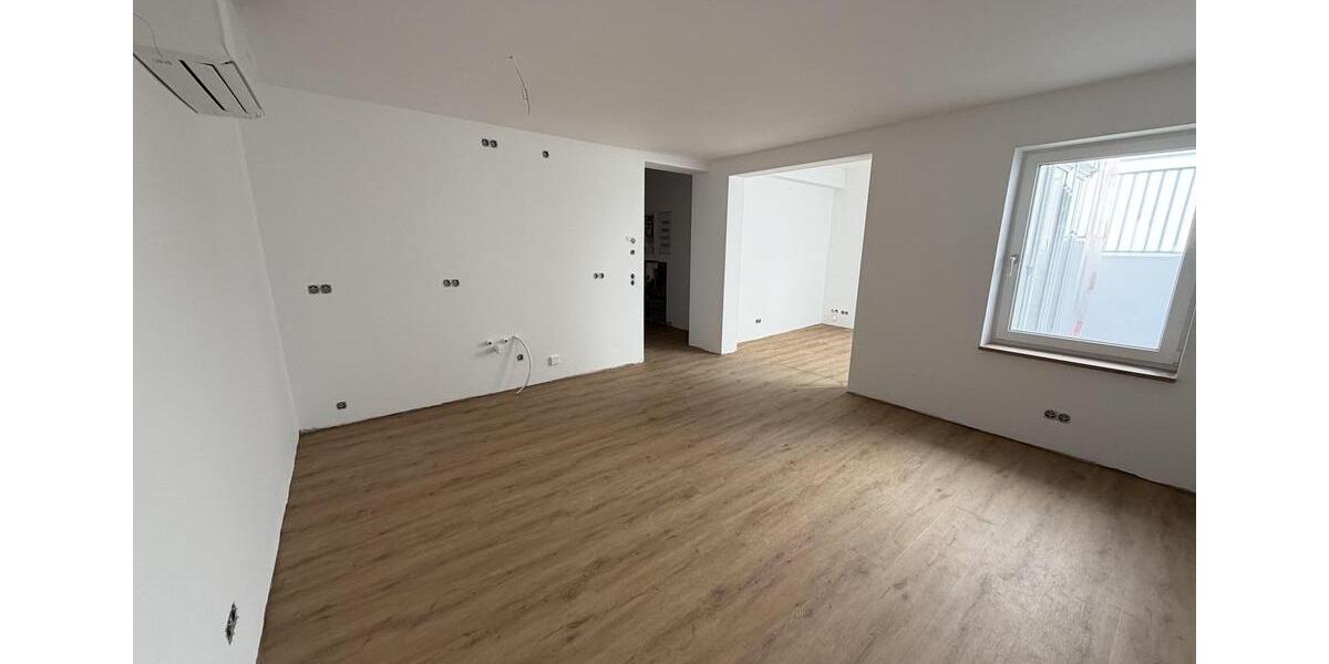 Etagenwohnung Volkach - 3 Zimmer, 100 m&sup2;, 1.200&euro; | Angebot:25405678