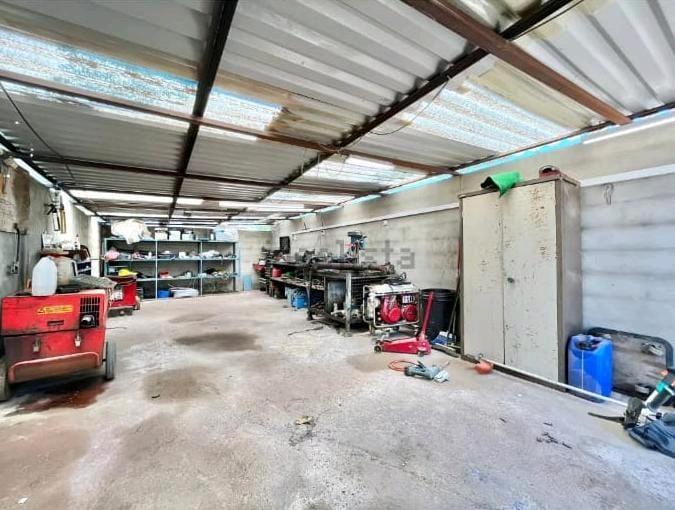 Einfamilienhaus Euerdorf - 7 Zimmer, 174 m&sup2;, 190.000&euro; | Angebot:25027039