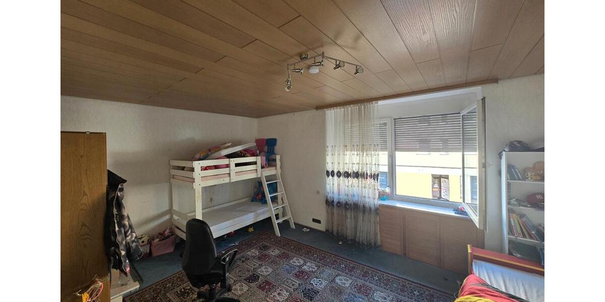 Etagenwohnung Schweinfurt Bellevue - 3 Zimmer, 90 m&sup2;, 175.000&euro; | Angebot:26940347