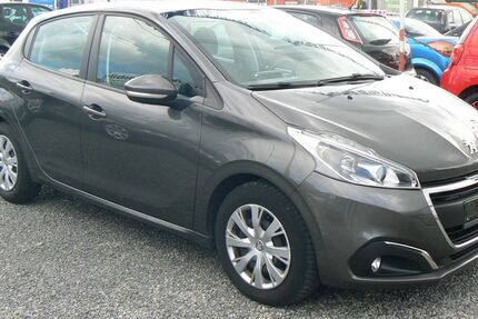Peugeot 208 82.000 km 5.980 &euro; Schweinfurt 97424