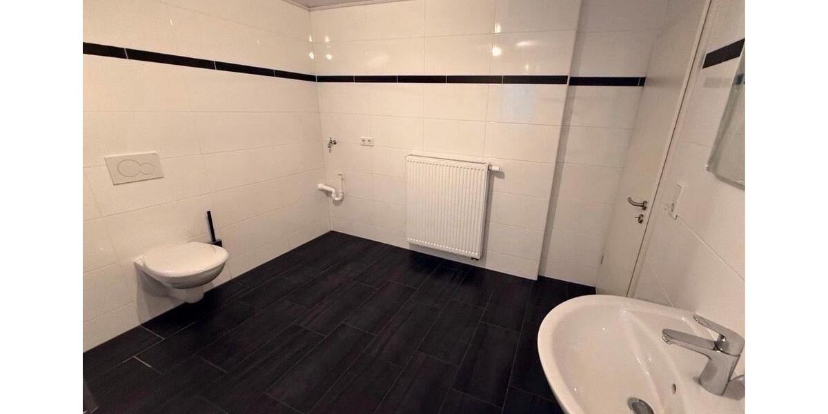 Erdgeschoßwohnung Arnstein - 2 Zimmer, 89 m&sup2;, 650&euro; | Angebot:25925055