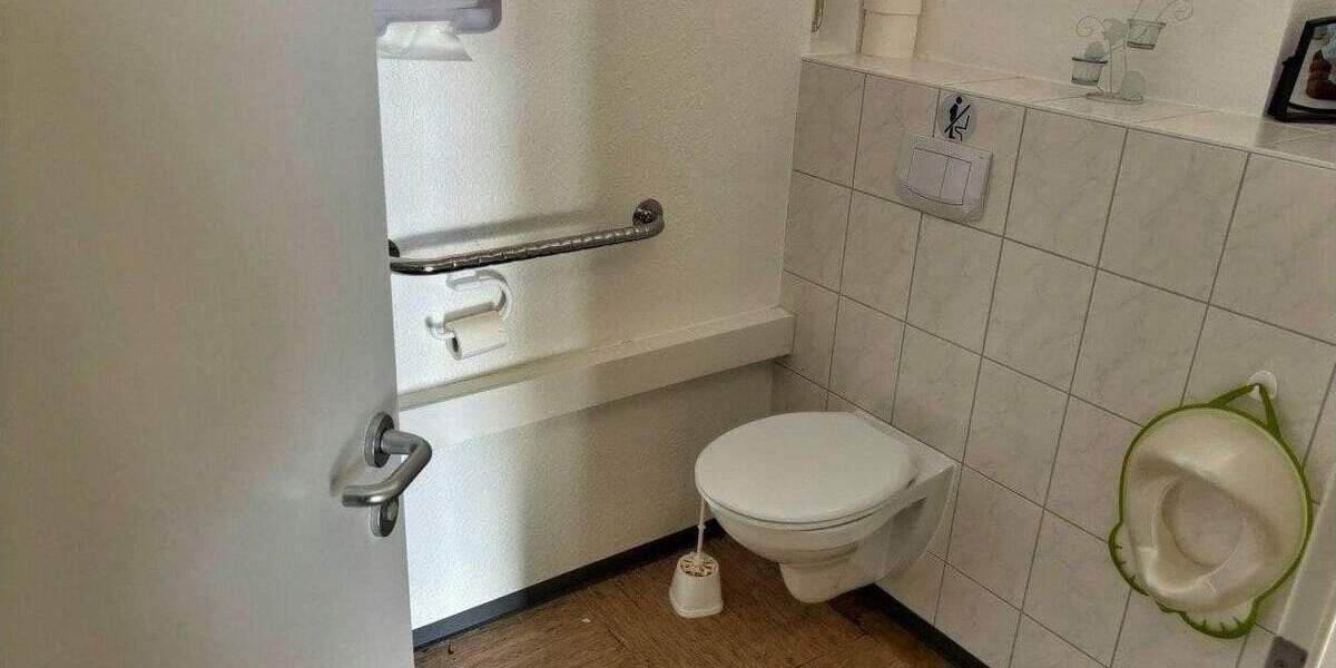 Gewerbeobjekt Schweinfurt Bergl - 4 Zimmer, 235.000&euro; | Angebot:26930608