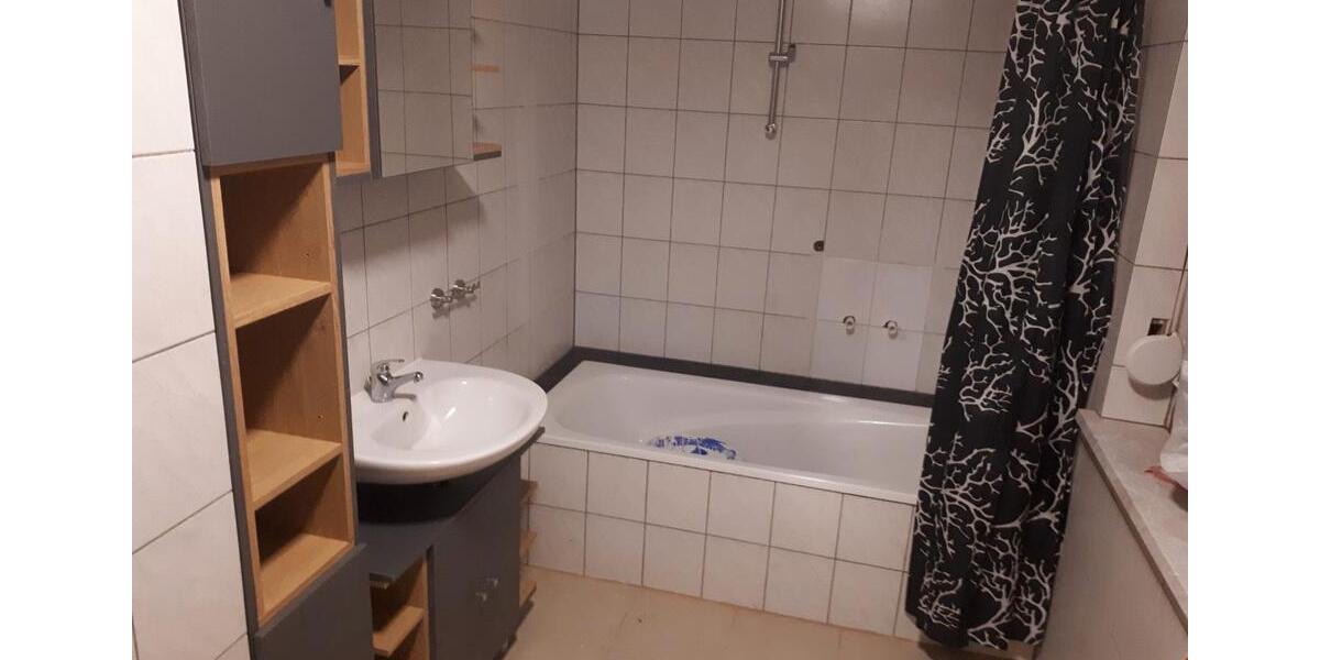 Erdgeschoßwohnung Schweinfurt Bellevue - 7 Zimmer, 300 m&sup2;, 450&euro; | Angebot:25634208
