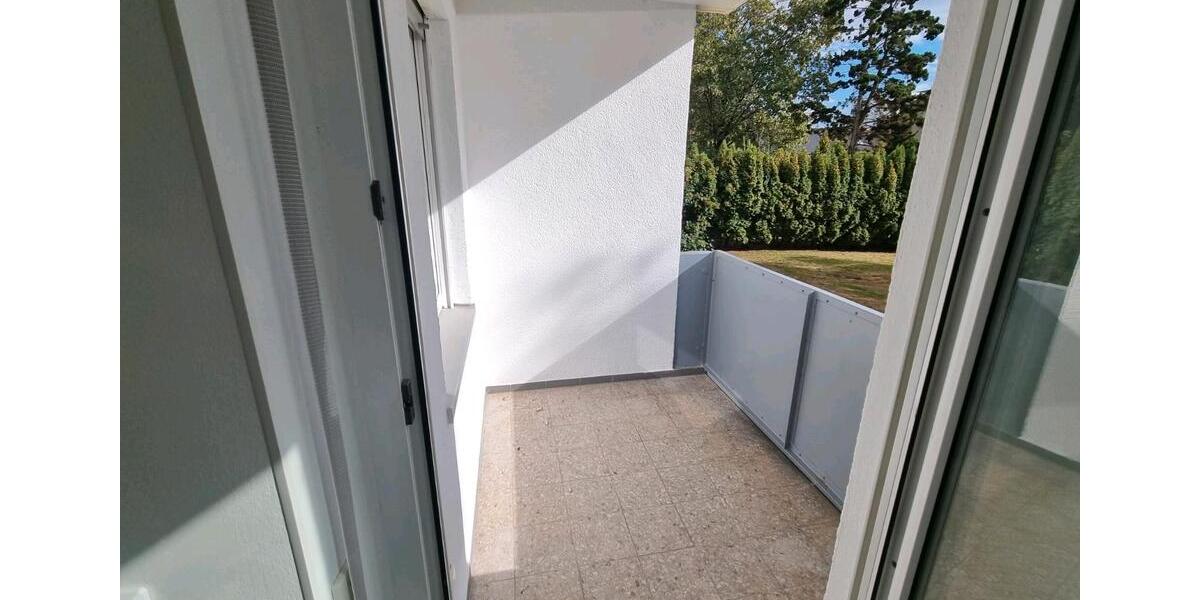 Erdgeschoßwohnung Schweinfurt Bellevue - 4 Zimmer, 84 m&sup2;, 240.000&euro; | Angebot:27288540