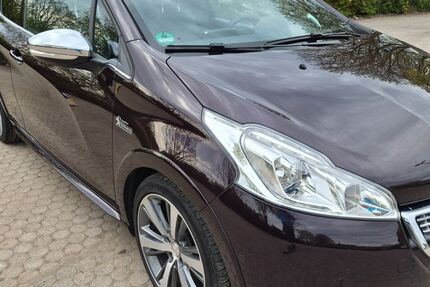 Peugeot 208 101.100 km 6.900 &euro; Untertheres 97531