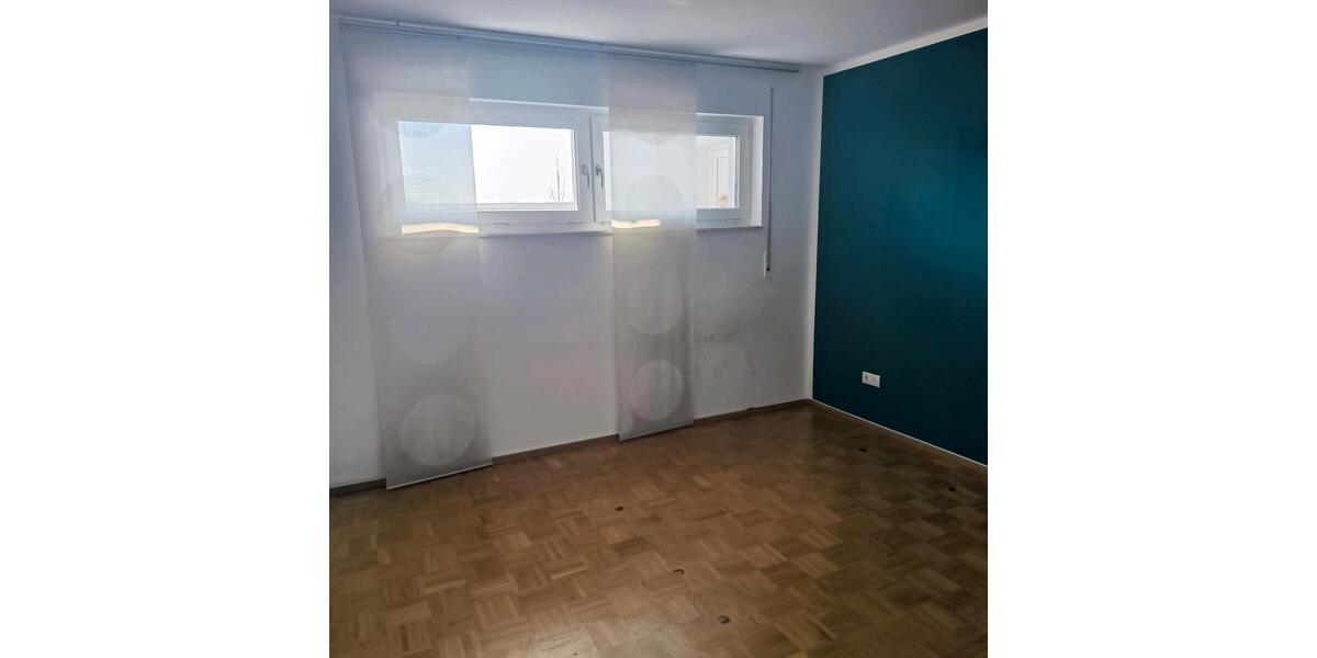 Erdgeschoßwohnung Bergrheinfeld - 4 Zimmer, 106 m&sup2;, 1.402&euro; | Angebot:26000208