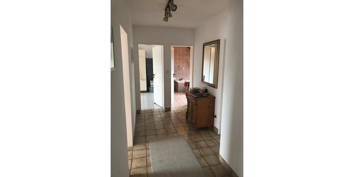 Dachgeschoßwohnung Dittelbrunn - 1 Zimmer, 72 m&sup2;, 199.000&euro; | Angebot:27077520