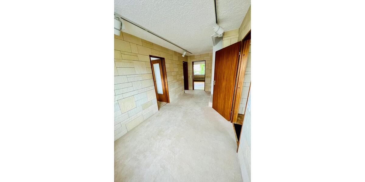 Reihenhaus Niederwerrn - 7 Zimmer, 156 m&sup2;, 398.000&euro; | Angebot:25299512