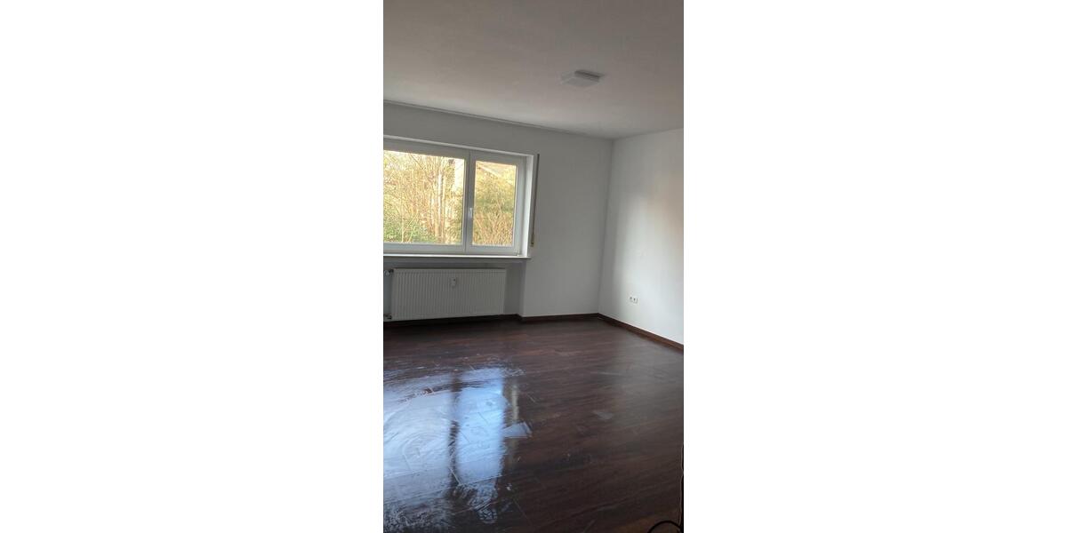 Erdgeschoßwohnung Sulzfeld - 4 Zimmer, 120 m&sup2;, 950&euro; | Angebot:25229438