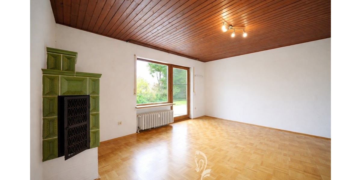 Architektenhaus mit großzügiger Einliegerwohnung und großem Garten in attraktiver Wohnlage - Einfamilienhaus Unterpleichfeld | Angebot:26073612