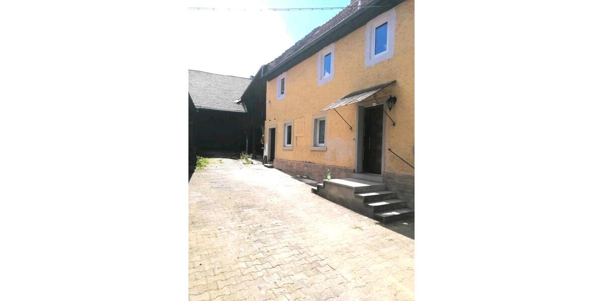 Bauernhaus, Landhaus Poppenhausen - 7 Zimmer, 200 m&sup2;, 250.000&euro; | Angebot:26062947