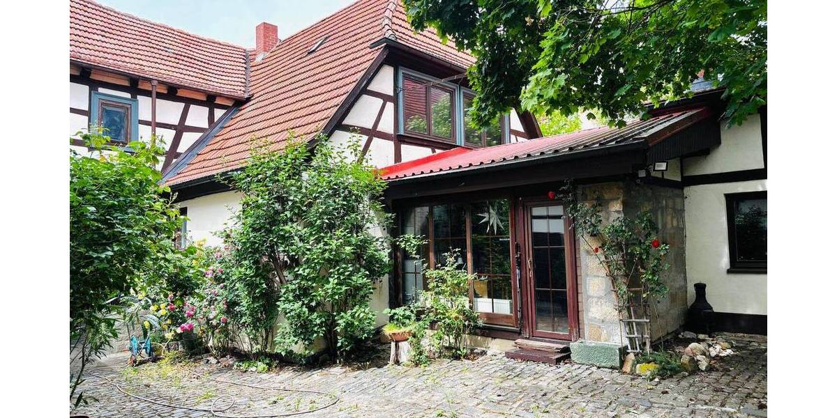 Einfamilienhaus Hofheim - 1 Zimmer, 280 m&sup2;, 340.000&euro; | Angebot:26930536