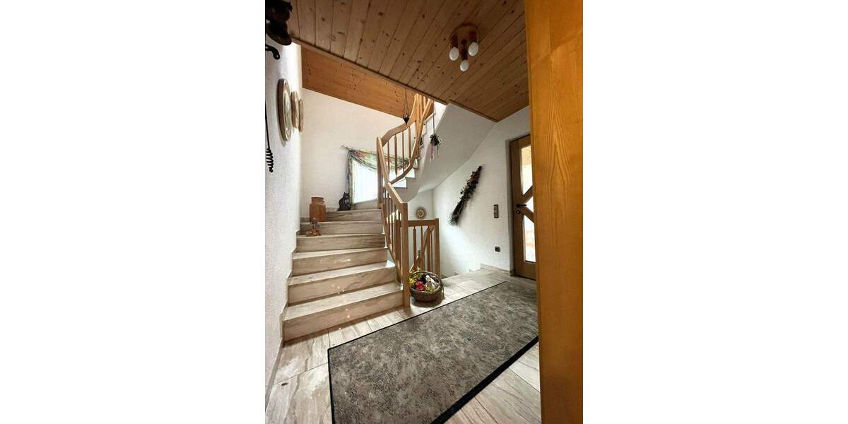 Mehrfamilienhaus, Wohnhaus Hofheim i.UFr. Ostheim - 6 Zimmer, 140 m&sup2;, 423.000&euro; | Angebot:25716358