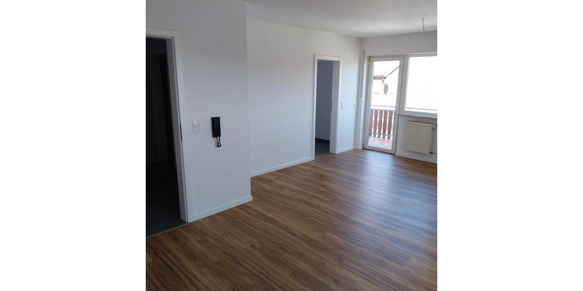 Dachgeschoßwohnung Hofheim in Unterfranken - 3.5 Zimmer, 74 m&sup2;, 695&euro; | Angebot:26535706