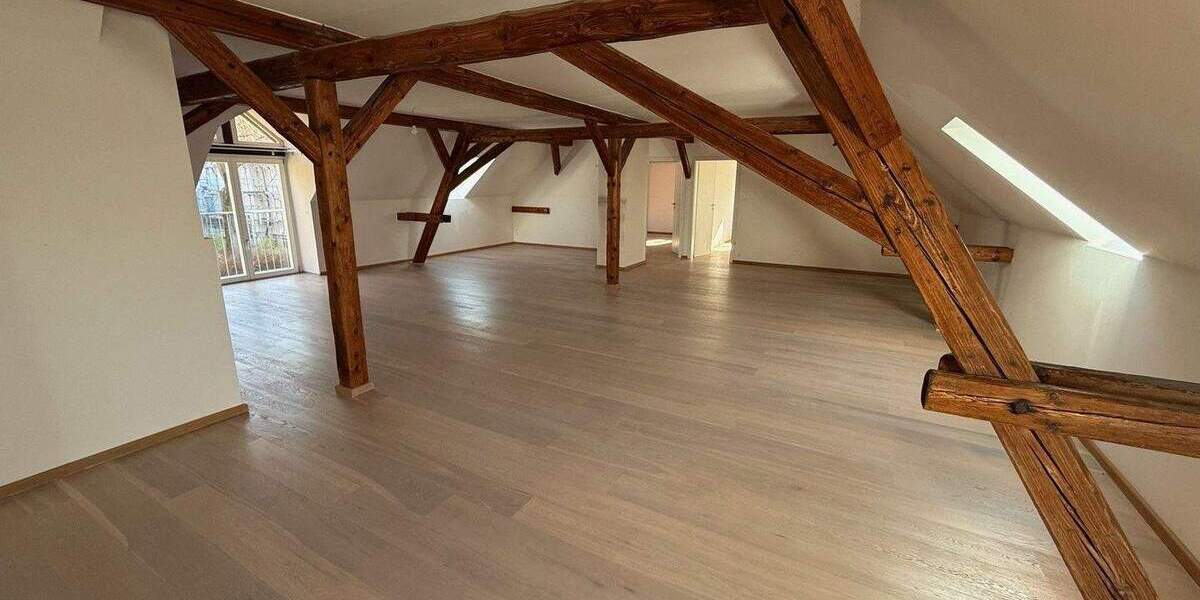 Etagenwohnung Volkach Rimbach - 6 Zimmer, 200 m&sup2;, 1.690&euro; | Angebot:25736617