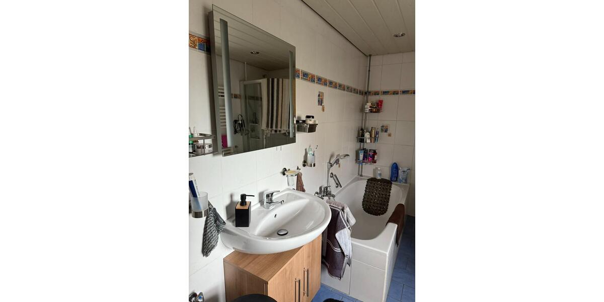 Einfamilienhaus Hofheim in Unterfranken - 4 Zimmer, 90 m&sup2;, 195.000&euro; | Angebot:25550427