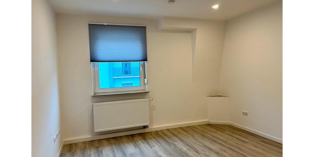 Etagenwohnung Schweinfurt Gartenstadt - 3 Zimmer, 75 m&sup2;, 1.000&euro; | Angebot:25451241