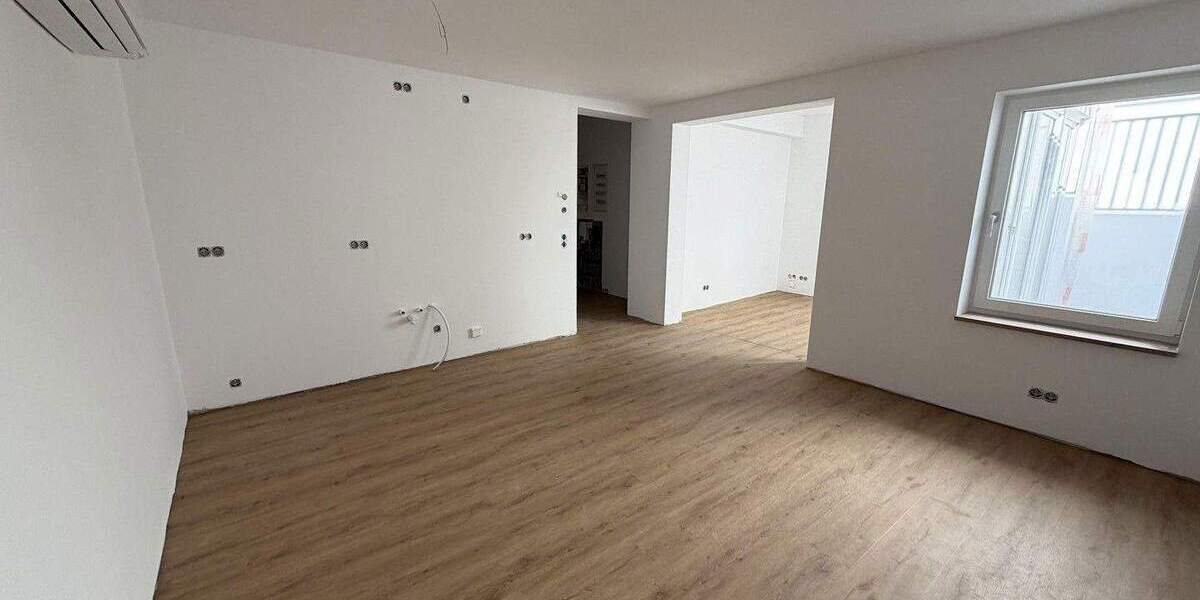 Etagenwohnung Volkach Astheim - 3 Zimmer, 100 m&sup2;, 1.200&euro; | Angebot:25657483