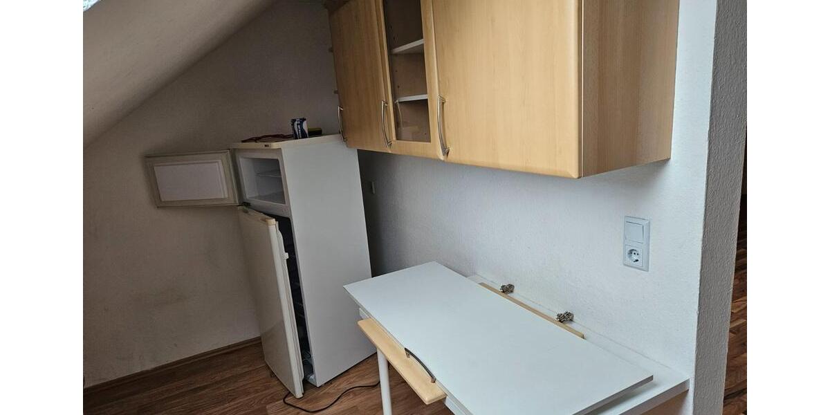 Dachgeschoßwohnung Hohenroth - 2.5 Zimmer, 65 m&sup2;, 470&euro; | Angebot:26033540