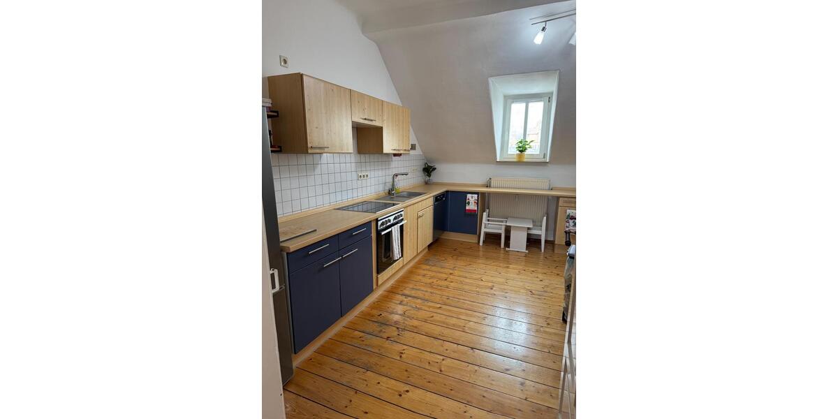 Dachgeschoßwohnung Bad Kissingen - 3 Zimmer, 95 m&sup2;, 1.150&euro; | Angebot:25394500