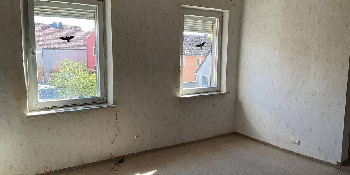 Mehrfamilienhaus, Wohnhaus Bundorf - 9 Zimmer, 200 m&sup2;, 149.000&euro; | Angebot:25733248